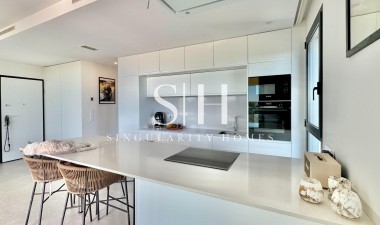 Resale - Apartment / flat - Orihuela - Las Colinas Golf