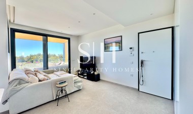Resale - Apartment / flat - Orihuela - Las Colinas Golf