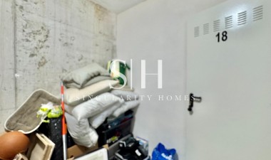 Resale - Apartment / flat - Orihuela - Las Colinas Golf