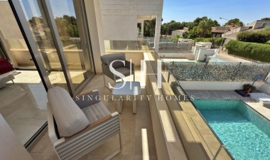 Herverkoop - Villa - Orihuela Costa - Villamartin