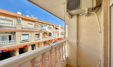 Resale - Apartment / flat - Torrevieja - Centro