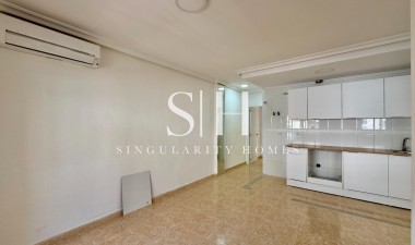 Resale - Apartment / flat - Torrevieja - Centro
