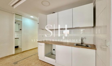 Resale - Apartment / flat - Torrevieja - Centro