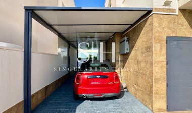 Reventa - Villa - San Miguel de Salinas - Bellavista
