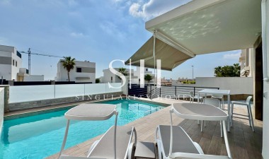 Reventa - Villa - San Miguel de Salinas - Bellavista