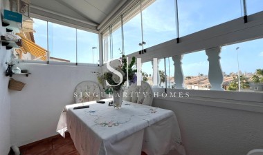 Herverkoop - Bungalow - Torrevieja - aguas nuevas