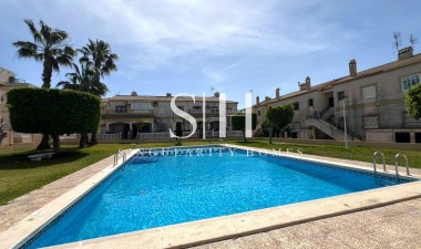 Herverkoop - Bungalow - Torrevieja - aguas nuevas