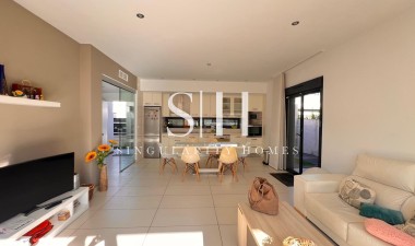 Herverkoop - Villa - Orihuela Costa - Lomas de Cabo Roig