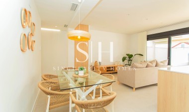 Resale - House - Torrevieja - La siesta