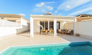 Resale - House - Torrevieja - La siesta