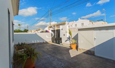Resale - House - Torrevieja - La siesta