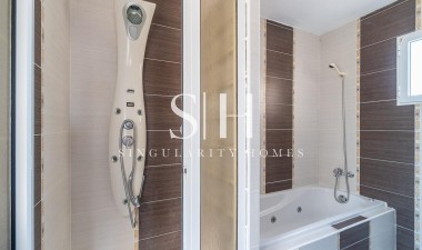 Odsprzedaż - Villa - Torrevieja - Cala de cabo cervera