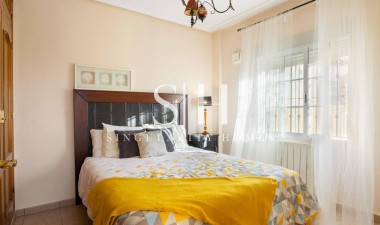 Перепродажа - Casa - Orihuela Costa - Los Almendros-La Florida