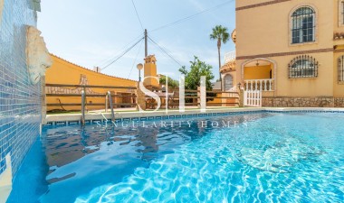 Перепродажа - Casa - Orihuela Costa - Los Almendros-La Florida