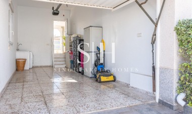 Resale - Villa - Orihuela Costa - Playa Flamenca