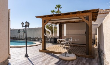 Resale - Villa - Orihuela Costa - Playa Flamenca