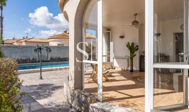 Resale - Villa - Orihuela Costa - Playa Flamenca