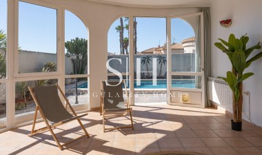 Resale - Villa - Orihuela Costa - Playa Flamenca