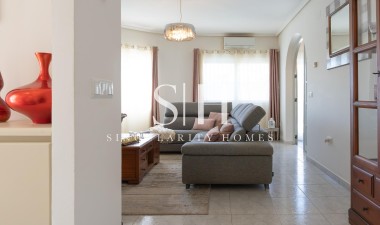 Resale - Villa - Orihuela Costa - Playa Flamenca