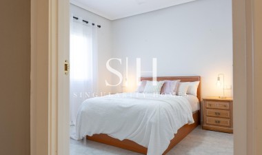 Resale - Villa - Orihuela Costa - Playa Flamenca