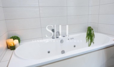 Resale - Villa - Orihuela Costa - Playa Flamenca