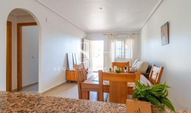 Återförsäljning - Bungalow - Orihuela Costa - Los Almendros-La Florida