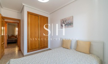 Återförsäljning - Bungalow - Orihuela Costa - Los Almendros-La Florida