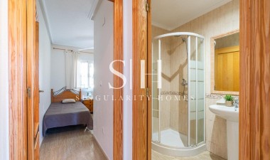 Återförsäljning - Bungalow - Orihuela Costa - Los Almendros-La Florida