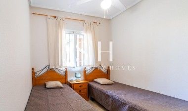 Återförsäljning - Bungalow - Orihuela Costa - Los Almendros-La Florida