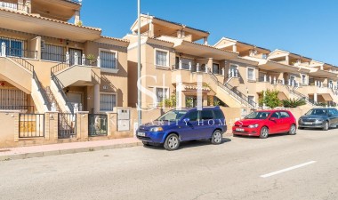 Återförsäljning - Bungalow - Orihuela Costa - Los Almendros-La Florida