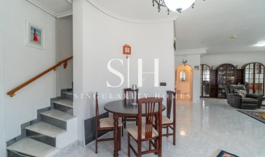 Resale - Villa - Orihuela Costa - Playa Flamenca