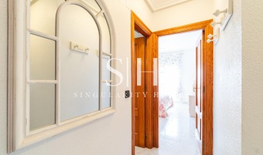 Resale - Villa - Orihuela Costa - Playa Flamenca