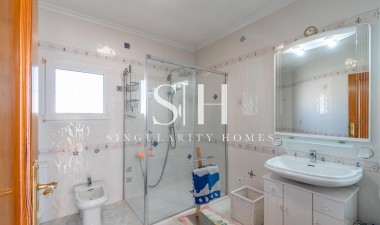 Resale - Villa - Orihuela Costa - Playa Flamenca