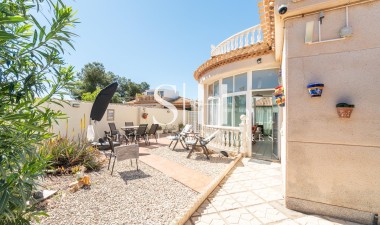 Resale - Villa - Orihuela Costa - Playa Flamenca