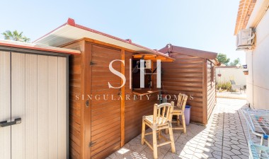 Resale - Villa - Orihuela Costa - Playa Flamenca