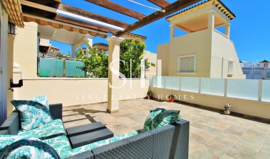 Wiederverkauf - Haus - Orihuela Costa - Villamartin