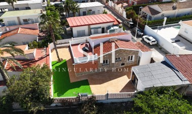 Herverkoop - Villa - Torrevieja - Los Frutales