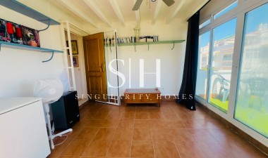 Resale - House - Orihuela Costa