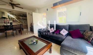 Resale - House - Orihuela Costa