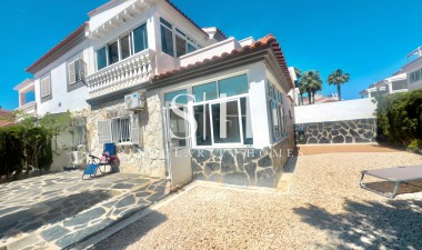 Resale - House - Orihuela Costa