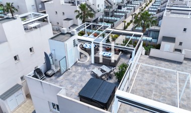 Resale - Apartment / flat - Torrevieja - Aguas Nuevas