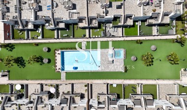 Resale - Apartment / flat - Torrevieja - Aguas Nuevas