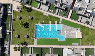 Resale - Apartment / flat - Torrevieja - Aguas Nuevas