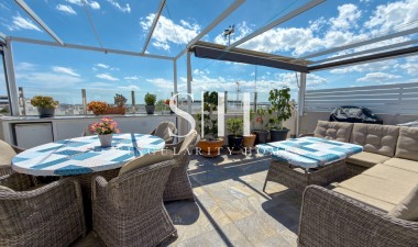Resale - Apartment / flat - Torrevieja - Aguas Nuevas