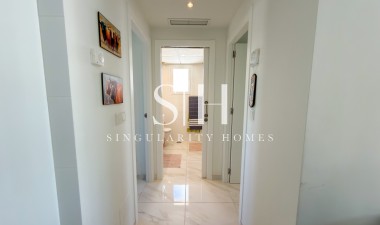 Resale - Apartment / flat - Torrevieja - Aguas Nuevas