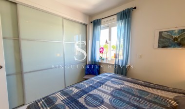 Resale - Apartment / flat - Torrevieja - Aguas Nuevas