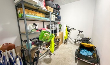Resale - Apartment / flat - Torrevieja - Aguas Nuevas