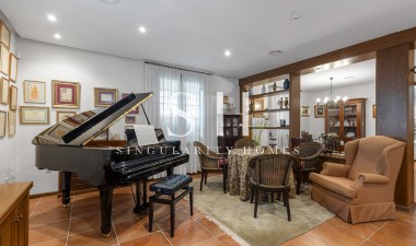 Reventa - Villa - Torrevieja - La veleta