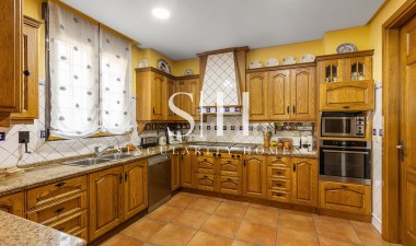 Reventa - Villa - Torrevieja - La veleta