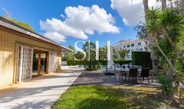 Wiederverkauf - Villa - Orihuela Costa - Las Filipinas